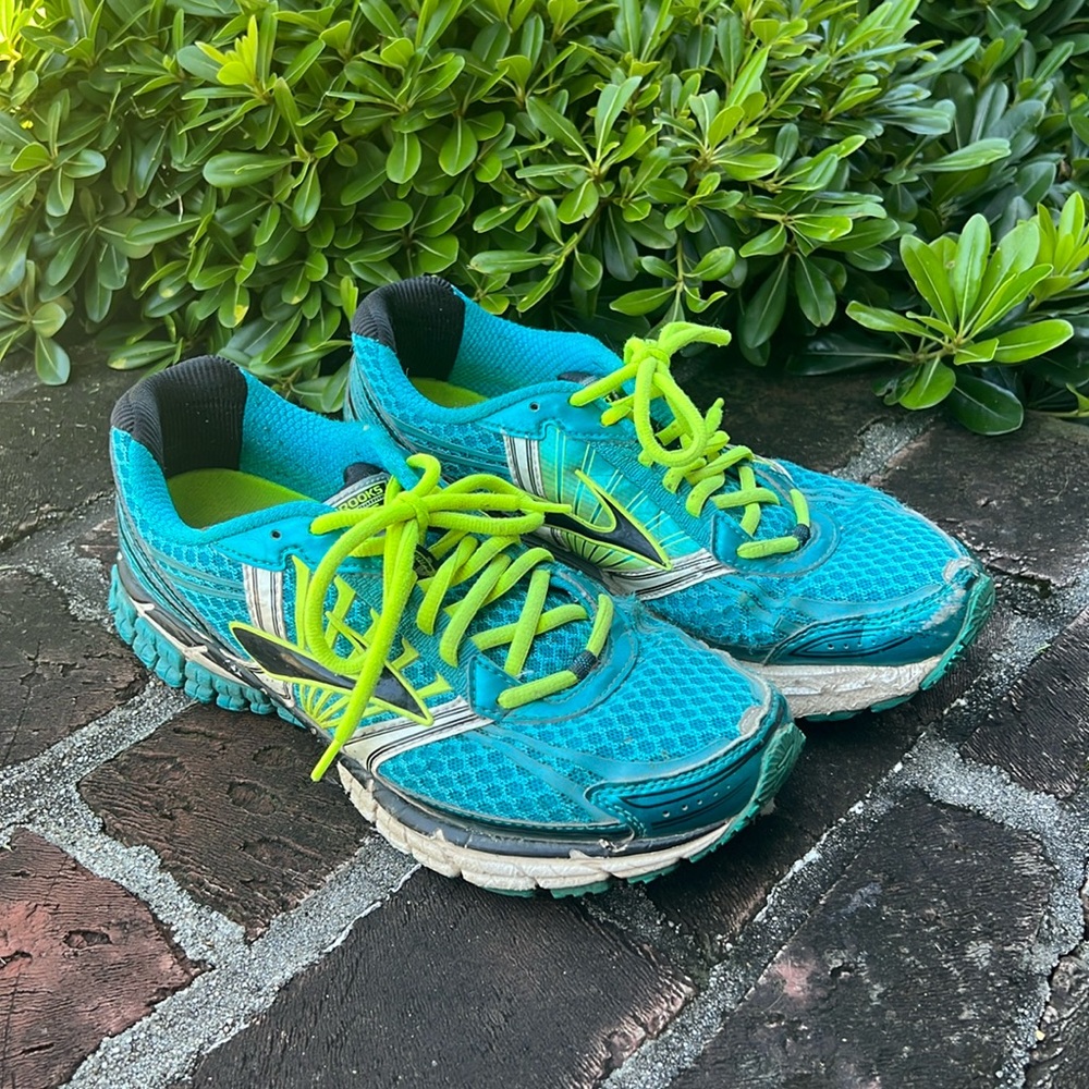 Brooks Adrenaline GTS 14 blue & green sneakers Size 9 - Picture 1 of 10